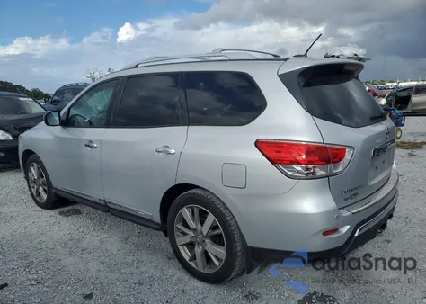 2015 Nissan Pathfinder S z USA, uszkodzony, nr VIN 5N1AR2MMXFC660813